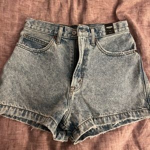 Abercrombie & Fitch Natural Rise Shorts
